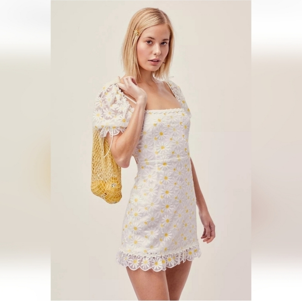 For Love and Lemons Brulee Daisy Mini Dress. Size XL. Colors: White and yellow.